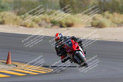 media/Oct-08-2022-SoCal Trackdays (Sat) [[1fc3beec89]]/Turn 10 (945am)/